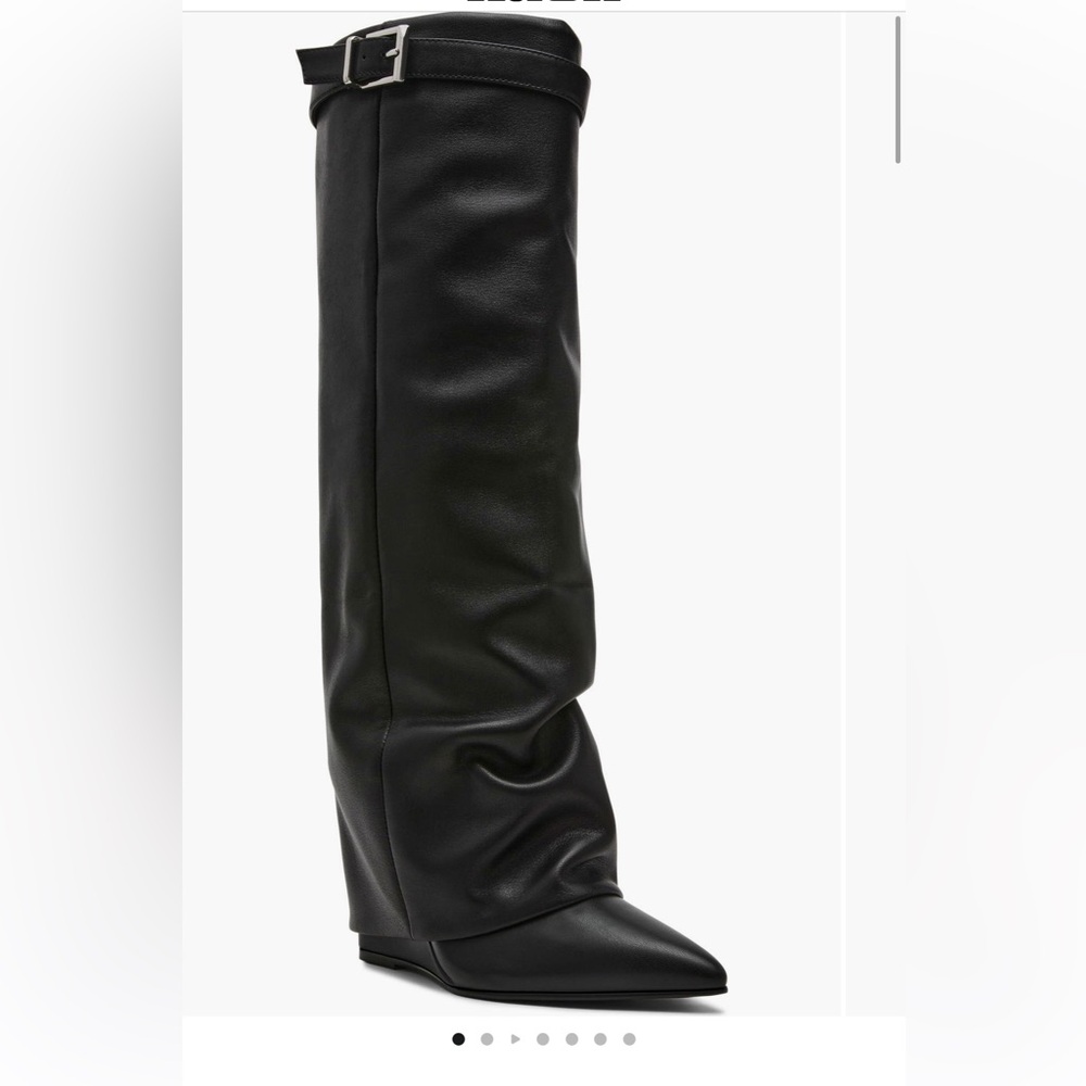 Steve Madden Corenne Black Heeled Boots Sleek Leather Buckle Design NIB 5.5 🖤